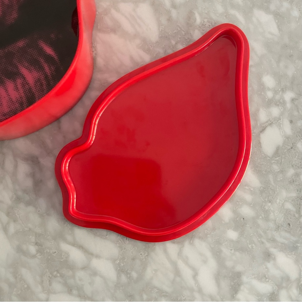 Lips Design Serveware Set - Red - Picture 4 of 5